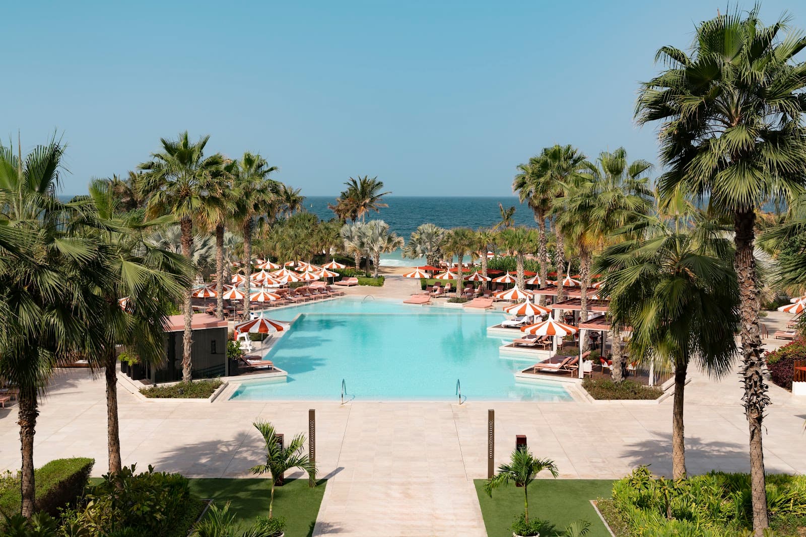 BTD_Pool&Beach_Dubai.jpg