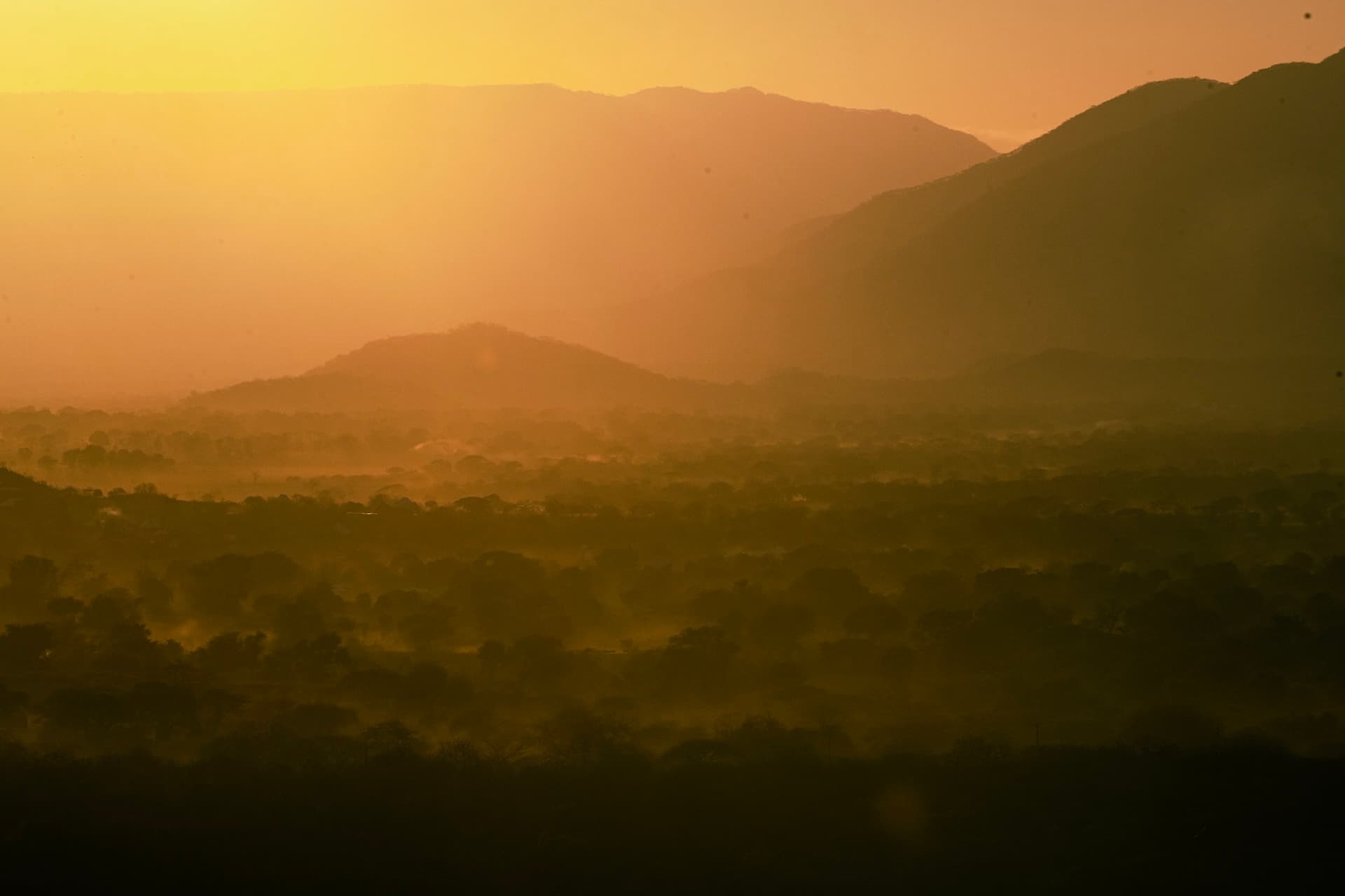 ES-C7d-bg-image