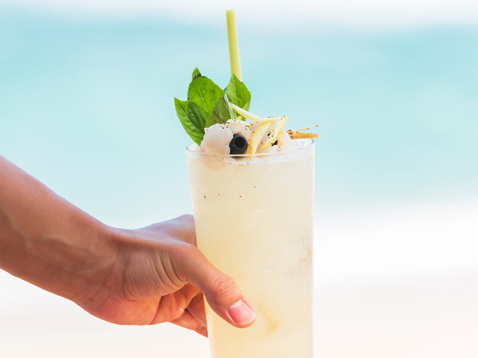garrya-tongsai-bay-samui-po-lad-beach-bar-image1.jpg