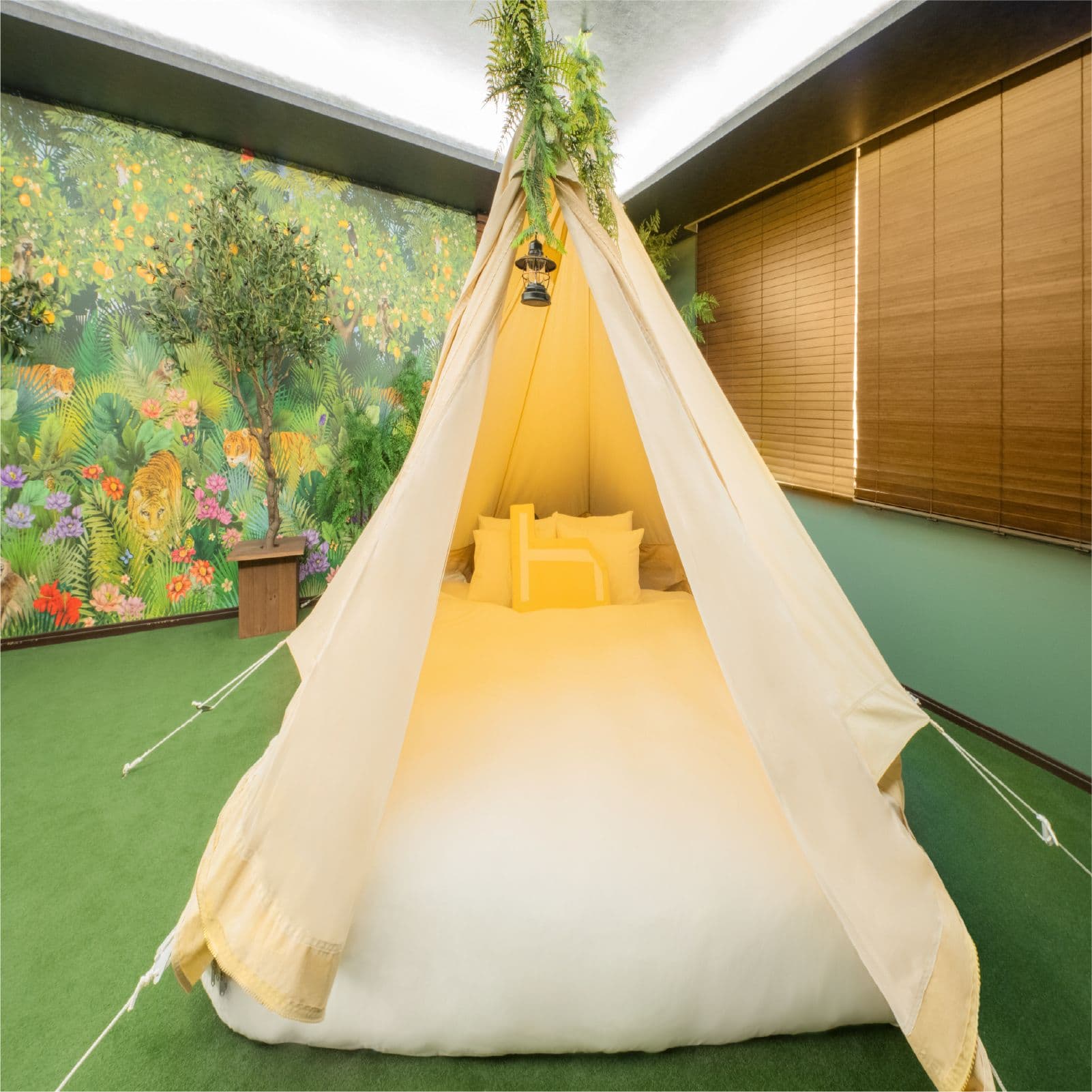 homm_stay_nagi_sanjo_kyoto_glamping_room_card_carousel_1.jpg