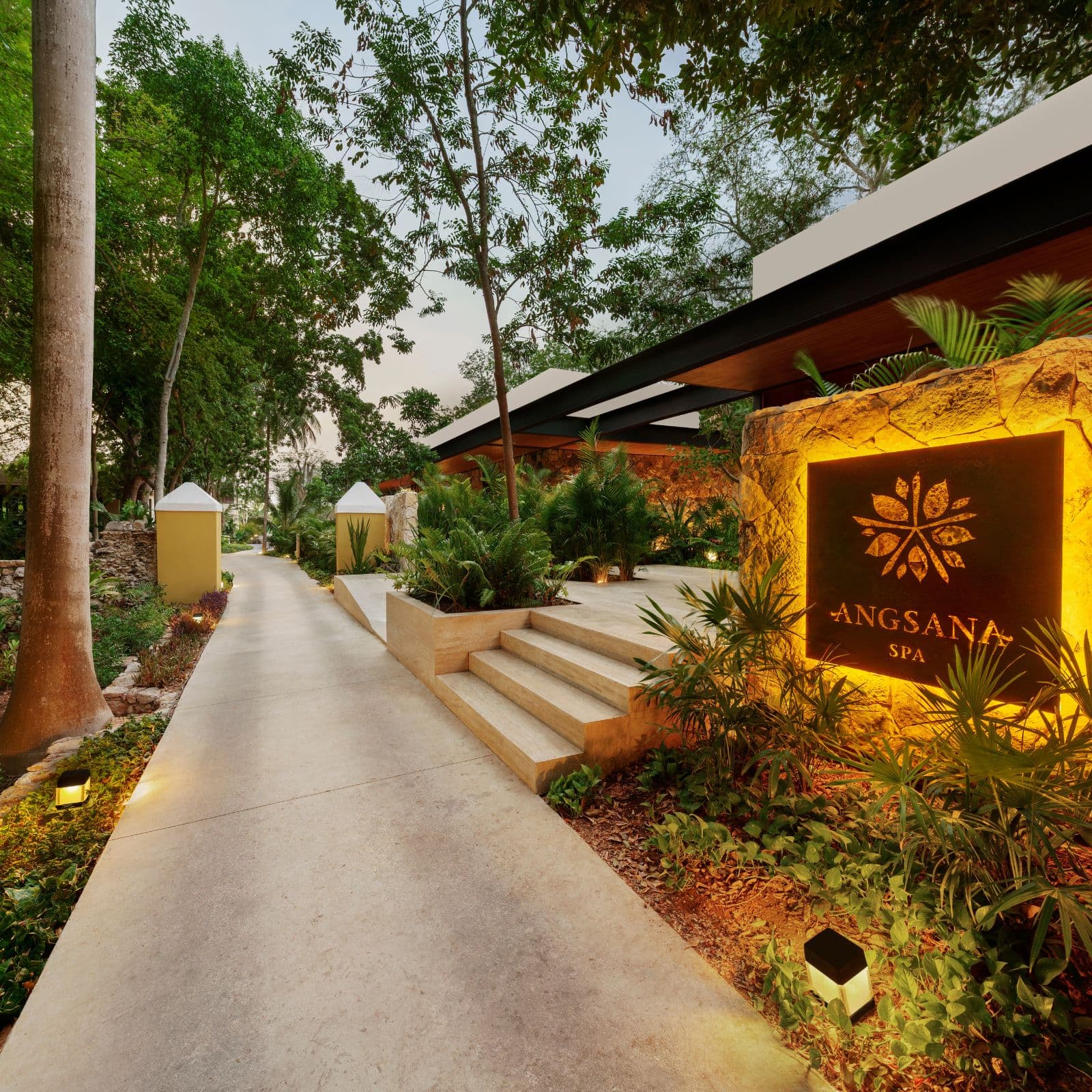 spa-angsana-spa-entrance.jpg