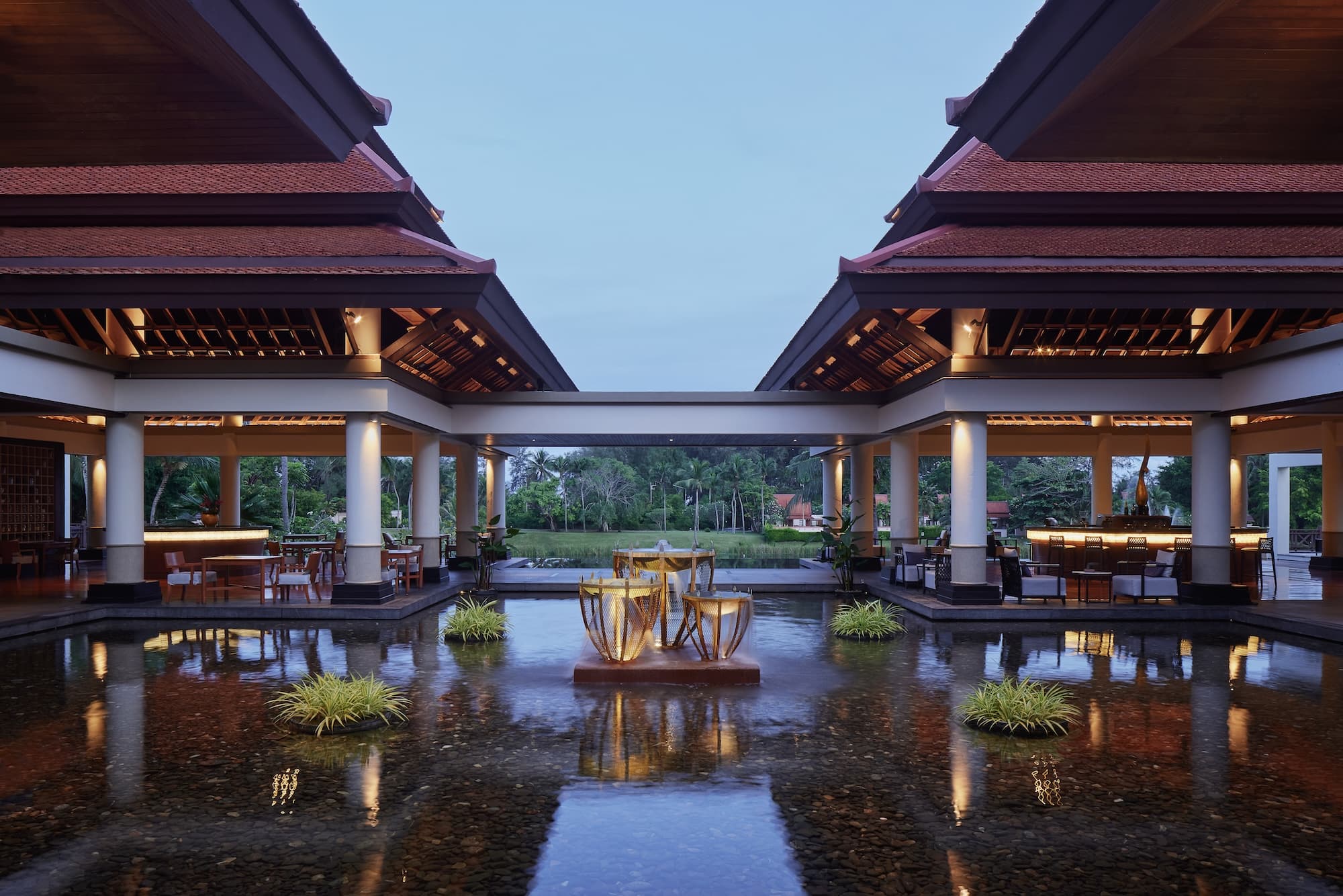 Banyan Tree Phuket Saffron F&B